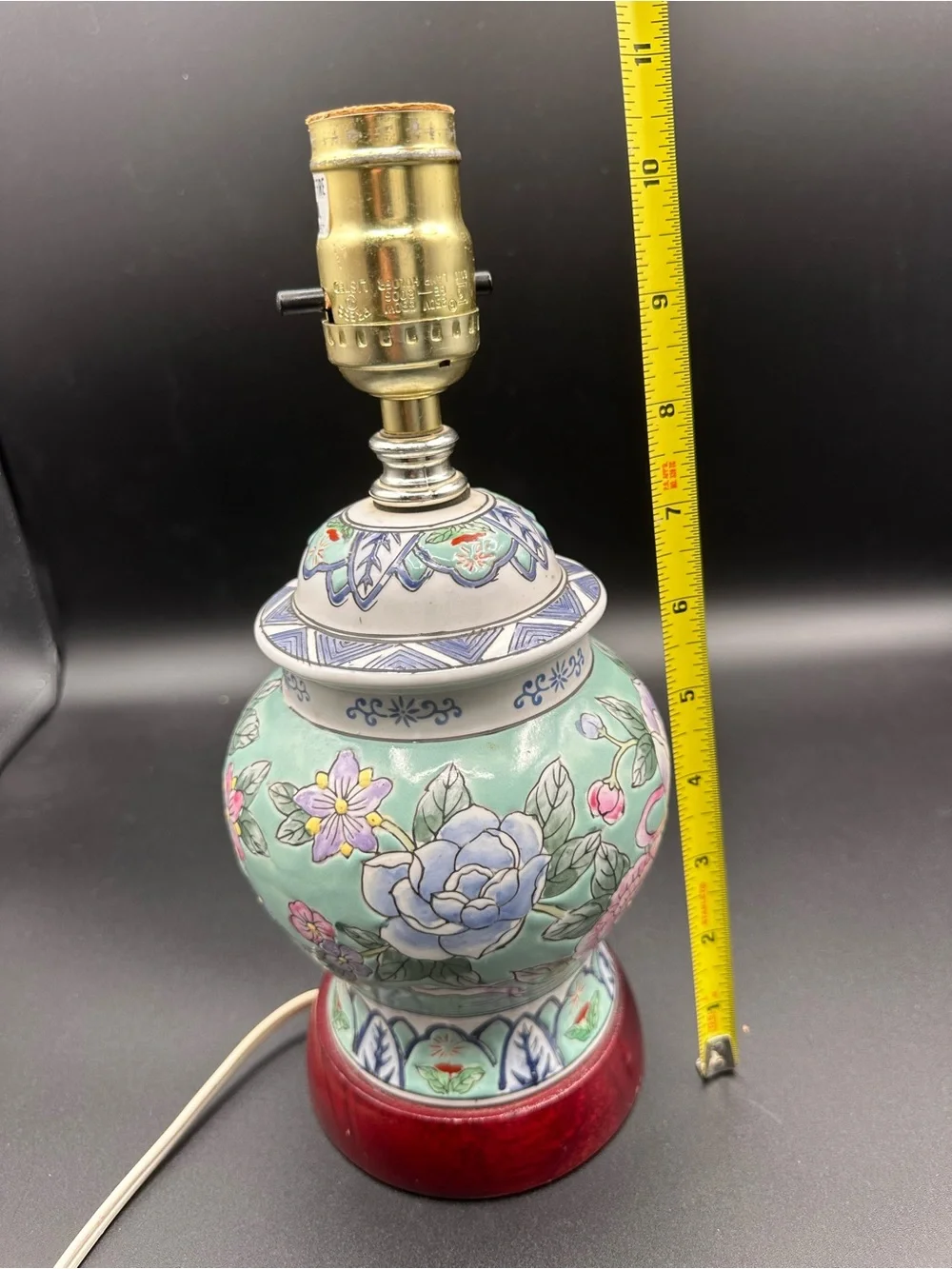 Vintage Chinese Porcelain Ginger Jar Mini Lamp – Celadon Peony Floral, Wood Base